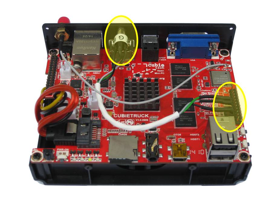 cubieboard3-inside-console-focus.jpg